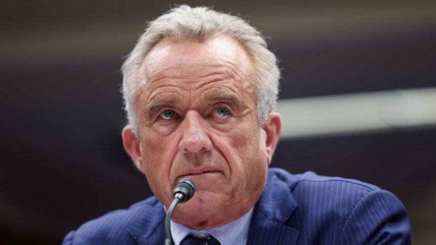 RFK Jr.-ს სურს შეცვალოს პროგრამა, რომელმაც ვაქცინების მწარმოებლები აშშ-ის ბაზრიდან წასვლისგან იხსნა