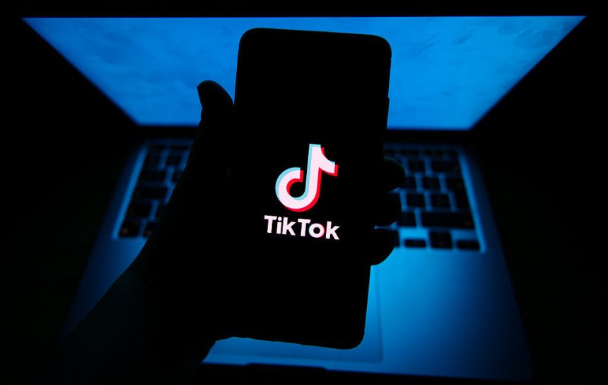 ტრამპი, რომელიც TikTok-ს გადარჩენას პირდებოდა, ახლა მისი დახურვით იმუქრება