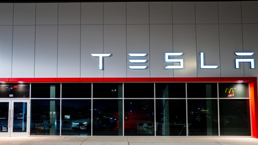 Tesla-მ Autopilot-ის გამო გაუფრთხილებლობით სიცოცხლის მოსპობის საქმე წააგო — ვერდიქტი $329 მილიონია